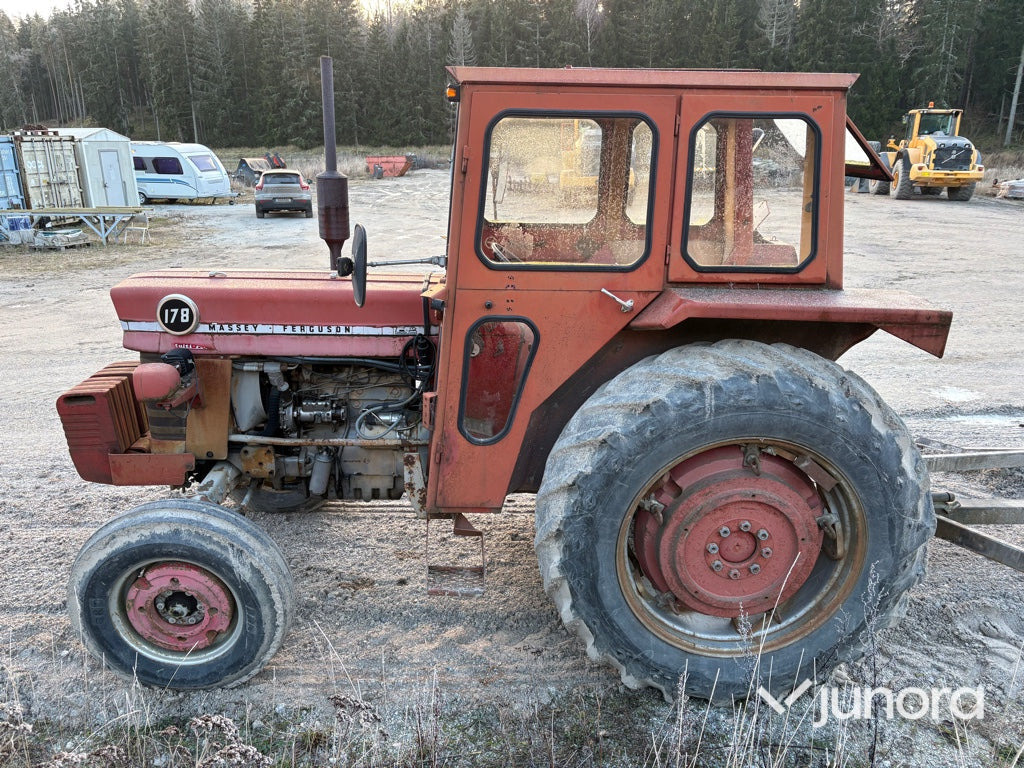 Traktor - Massey Fergusson, 178 - Traktor: obrázek 2 Traktor - Massey Fergusson, 178 - Traktor: obrázek 2