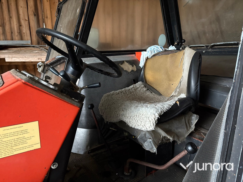 Traktor Traktor - Ursus 385 DE LUXE: obrázek 13