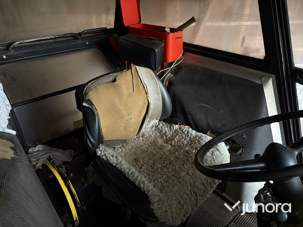 Traktor Traktor - Ursus 385 DE LUXE: obrázek 16