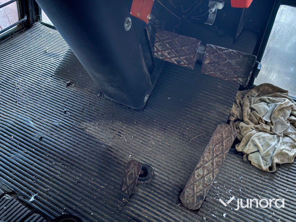 Traktor Traktor - Ursus 385 DE LUXE: obrázek 19