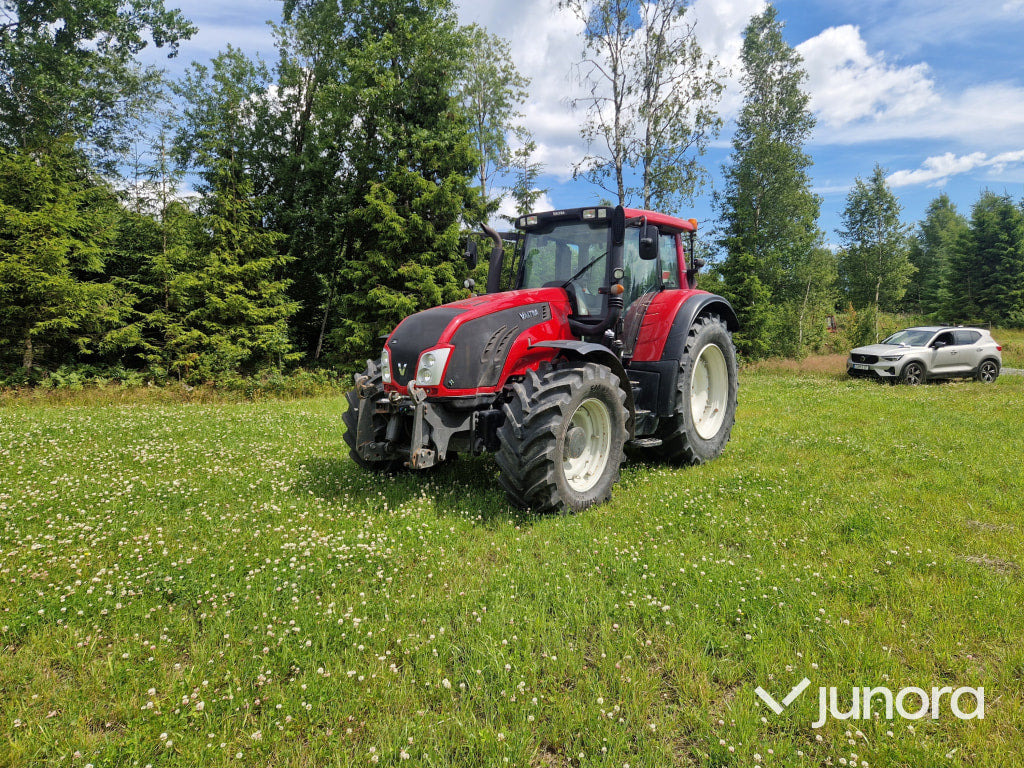 Valtra T203 Direct - Traktor: obrázek 3 Valtra T203 Direct - Traktor: obrázek 3