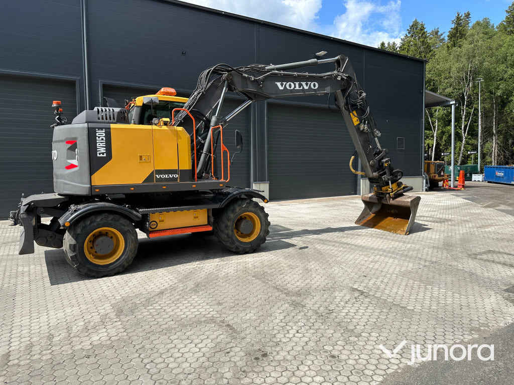 Volvo EW 150 E - Kolesové rýpadlo: obrázek 4 Volvo EW 150 E - Kolesové rýpadlo: obrázek 4