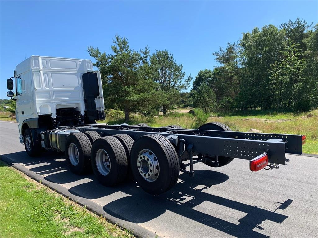 DAF XF 430 FAW 8x4*4 Tridem - Ramenový nosič kontajnerov: obrázek 4 DAF XF 430 FAW 8x4*4 Tridem - Ramenový nosič kontajnerov: obrázek 4