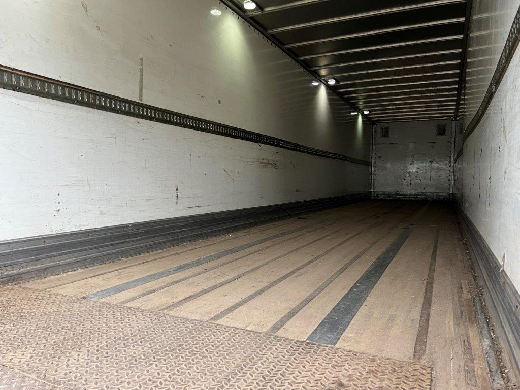 Fruehauf 13,6 mtr box - lodretstående lift - Skříňový návěs: obrázek 2 Fruehauf 13,6 mtr box - lodretstående lift - Skříňový návěs: obrázek 2