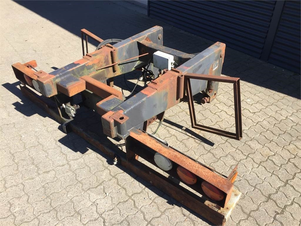 HMF 14,2 T-M Kran konsol med træktravers - Karoserie a exteriér pro Nákladní auto: obrázek 3 HMF 14,2 T-M Kran konsol med træktravers - Karoserie a exteriér pro Nákladní auto: obrázek 3
