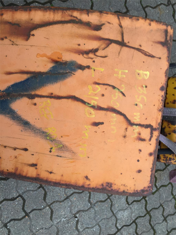 Hema ca 250 ltr lukket jordgrab - 350 mm bred - Lžícový drapák: obrázek 5 Hema ca 250 ltr lukket jordgrab - 350 mm bred - Lžícový drapák: obrázek 5