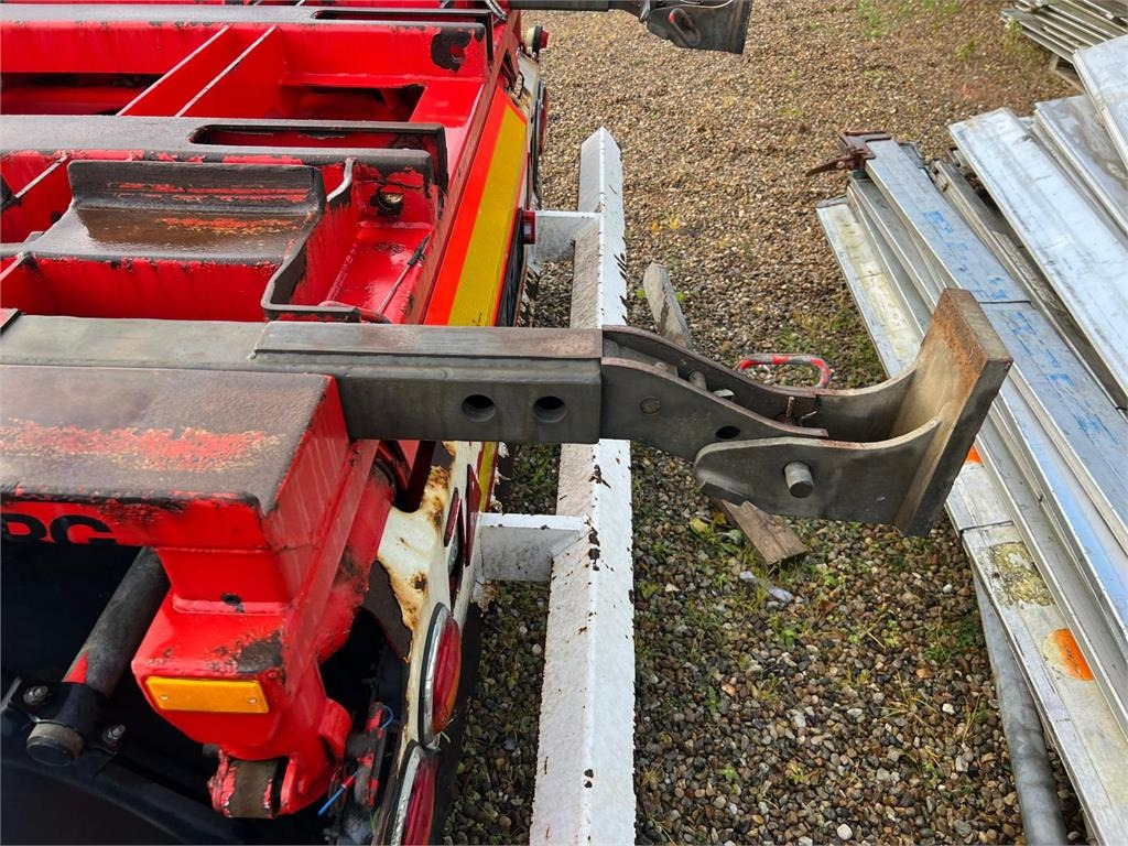 Kel-Berg D24B3 6,0 - 6,5 mtr. containere - Hákový/ Ramenový nosič přívěs: obrázek 4 Kel-Berg D24B3 6,0 - 6,5 mtr. containere - Hákový/ Ramenový nosič přívěs: obrázek 4