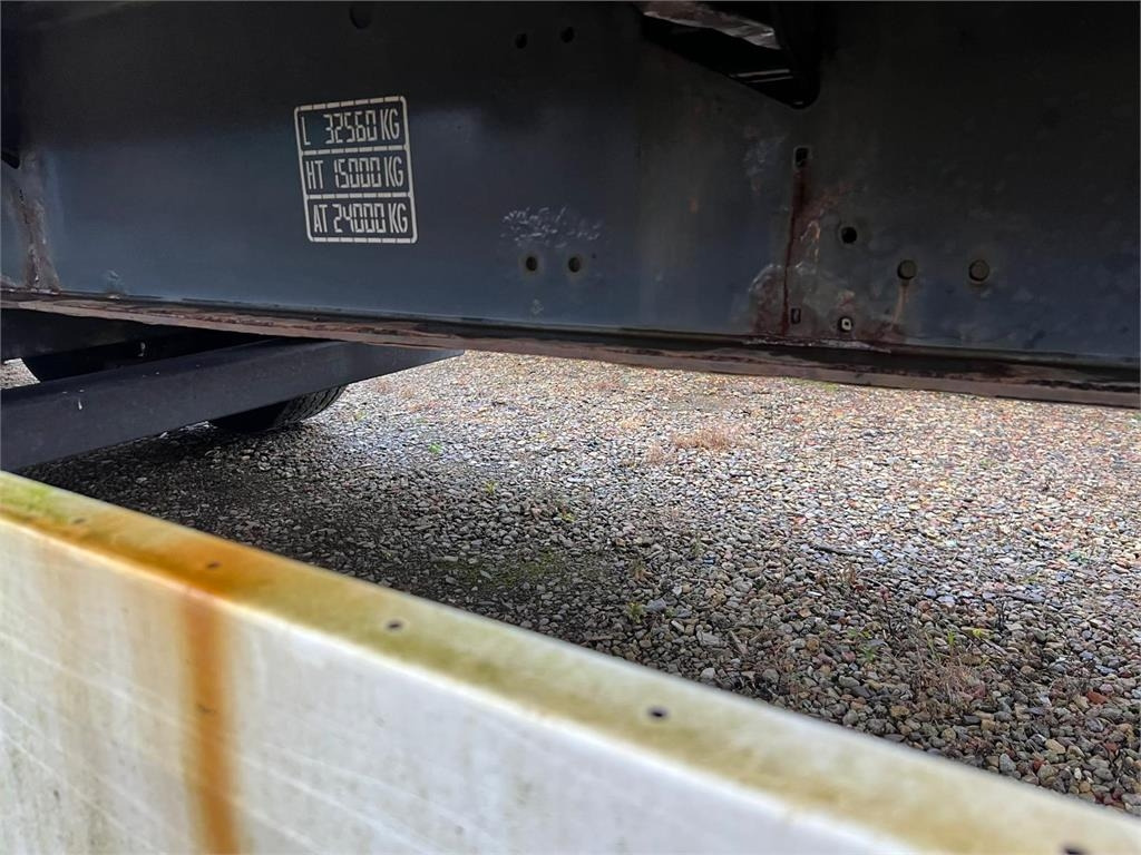 Krone 13,6 mtr - Návěs valník/ Plato: obrázek 5 Krone 13,6 mtr - Návěs valník/ Plato: obrázek 5