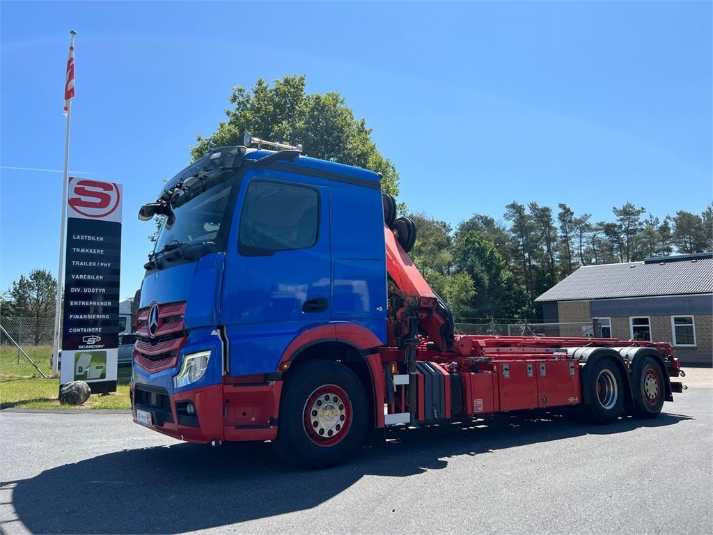 Mercedes-Benz Antos 2545 - HMF 1520K-RCkran - Ramenový nosič kontajnerov: obrázek 1 Mercedes-Benz Antos 2545 - HMF 1520K-RCkran - Ramenový nosič kontajnerov: obrázek 1
