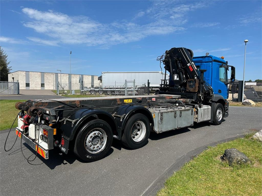 Mercedes-Benz Antos 2546 - Hiab 192 E kran - Ramenový nosič kontajnerov: obrázek 5 Mercedes-Benz Antos 2546 - Hiab 192 E kran - Ramenový nosič kontajnerov: obrázek 5
