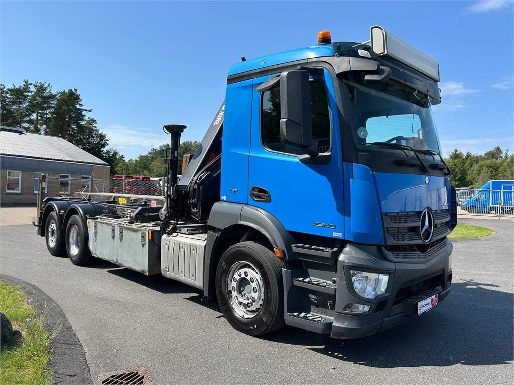 Mercedes-Benz Antos 2546 - Hiab 192 E kran  - Ramenový nosič kontajnerov: obrázek 2 Mercedes-Benz Antos 2546 - Hiab 192 E kran  - Ramenový nosič kontajnerov: obrázek 2