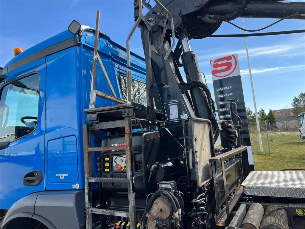 Mercedes-Benz Antos 2546 - Hiab 192 E kran  - Ramenový nosič kontajnerov: obrázek 4 Mercedes-Benz Antos 2546 - Hiab 192 E kran  - Ramenový nosič kontajnerov: obrázek 4