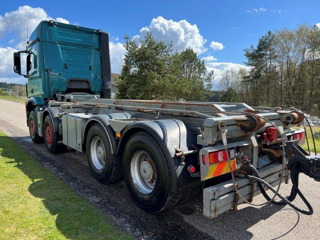 Mercedes-Benz Arocs 3251 K - Ramenový nosič kontajnerov: obrázek 4 Mercedes-Benz Arocs 3251 K - Ramenový nosič kontajnerov: obrázek 4