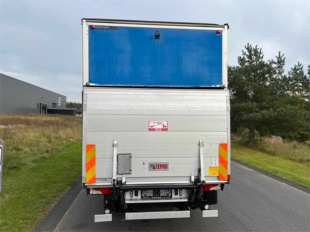 Mercedes-Benz Sprinter 516 CDI - Skříňový nákladní auto: obrázek 5 Mercedes-Benz Sprinter 516 CDI - Skříňový nákladní auto: obrázek 5