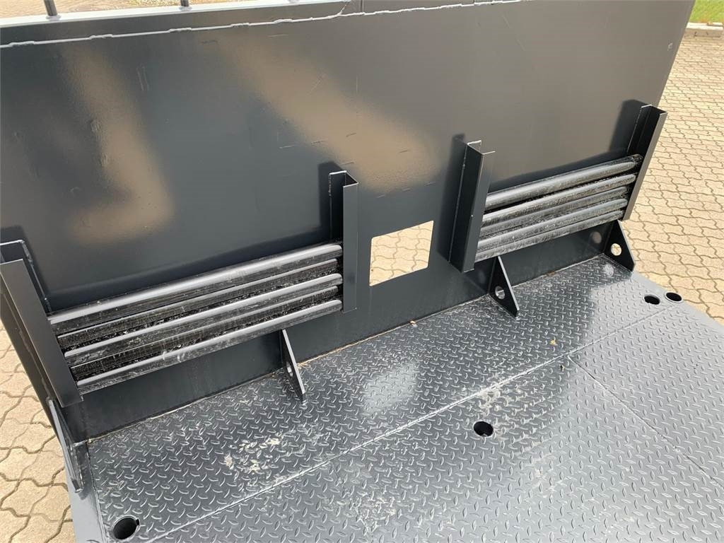 Scancon MLX7000R - Luxus udgave - Valníková nástavba: obrázek 5 Scancon MLX7000R - Luxus udgave - Valníková nástavba: obrázek 5