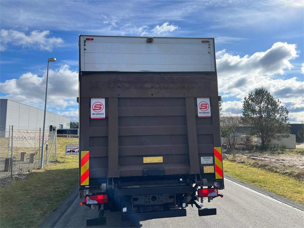 Scania P280 LB 6x2*4 MLB - 24 pallets - Plachtový nákladní auto: obrázek 3 Scania P280 LB 6x2*4 MLB - 24 pallets - Plachtový nákladní auto: obrázek 3