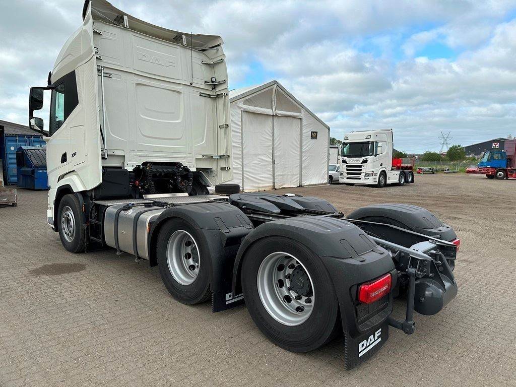 DAF XF 530 6x2 - Tahač: obrázek 4 DAF XF 530 6x2 - Tahač: obrázek 4