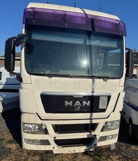 MAN TGX 18-440 4x2 LLS-U mega - Tahač: obrázek 1 MAN TGX 18-440 4x2 LLS-U mega - Tahač: obrázek 1