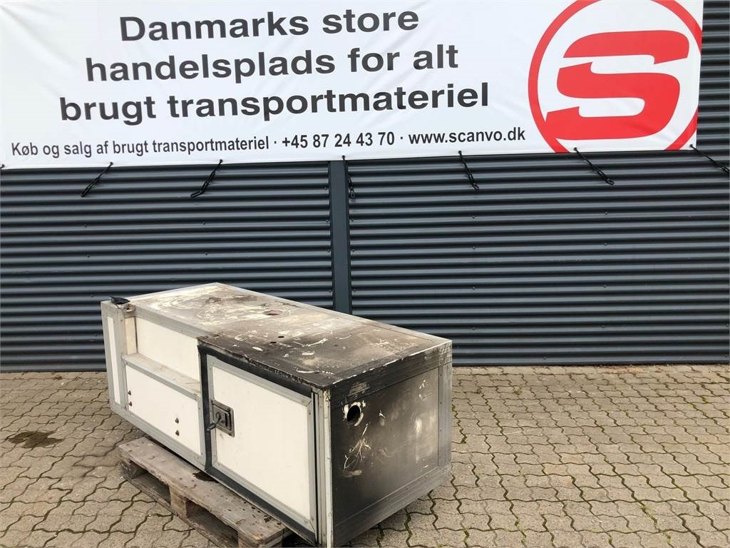 Værktøjskasse L1800 x H610 x D705 mm - Karoserie a exteriér pro Nákladní auto: obrázek 2 Værktøjskasse L1800 x H610 x D705 mm - Karoserie a exteriér pro Nákladní auto: obrázek 2