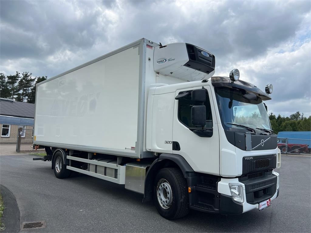 Volvo FE320 18 ton - Chladírenský nákladní automobil: obrázek 2 Volvo FE320 18 ton - Chladírenský nákladní automobil: obrázek 2