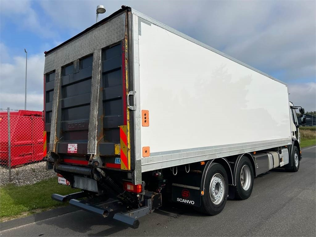 Volvo FE320 6x2*4 - Skříňový nákladní auto: obrázek 4 Volvo FE320 6x2*4 - Skříňový nákladní auto: obrázek 4