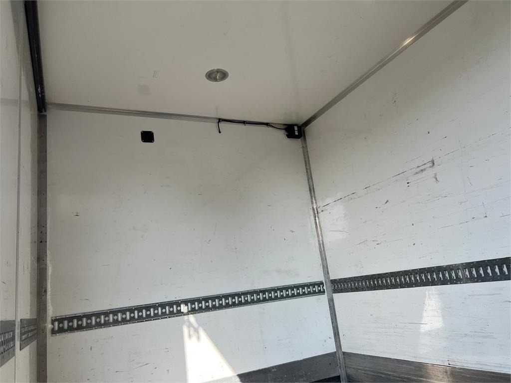 Volvo FL 16 ton 250HK - Skříňový nákladní auto: obrázek 5 Volvo FL 16 ton 250HK - Skříňový nákladní auto: obrázek 5