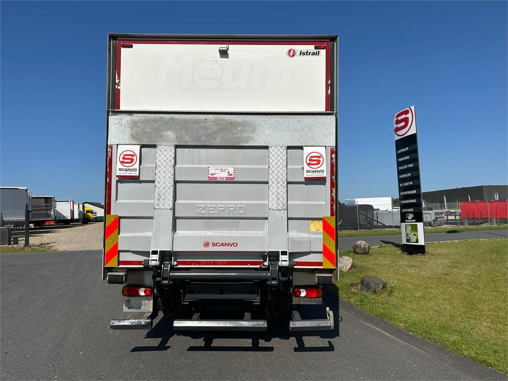 Volvo FL 280 (12 ton) Dobbelt compartment - Chladírenský nákladní automobil: obrázek 4 Volvo FL 280 (12 ton) Dobbelt compartment - Chladírenský nákladní automobil: obrázek 4