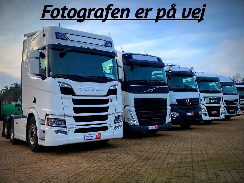 Hákový nosič kontejnerů Volvo FM450: obrázek 9