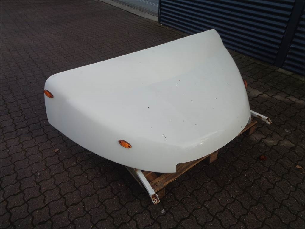 Volvo Tagspoiler til Volvo FL - Aerodynamika/ Spoilery pro Nákladní auto: obrázek 3 Volvo Tagspoiler til Volvo FL - Aerodynamika/ Spoilery pro Nákladní auto: obrázek 3