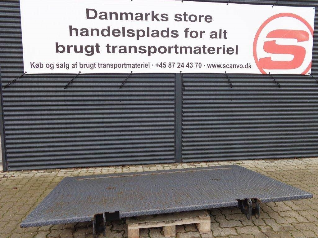 Zepro Z150-135MA liftplade - Zvedací plošina: obrázek 1 Zepro Z150-135MA liftplade - Zvedací plošina: obrázek 1