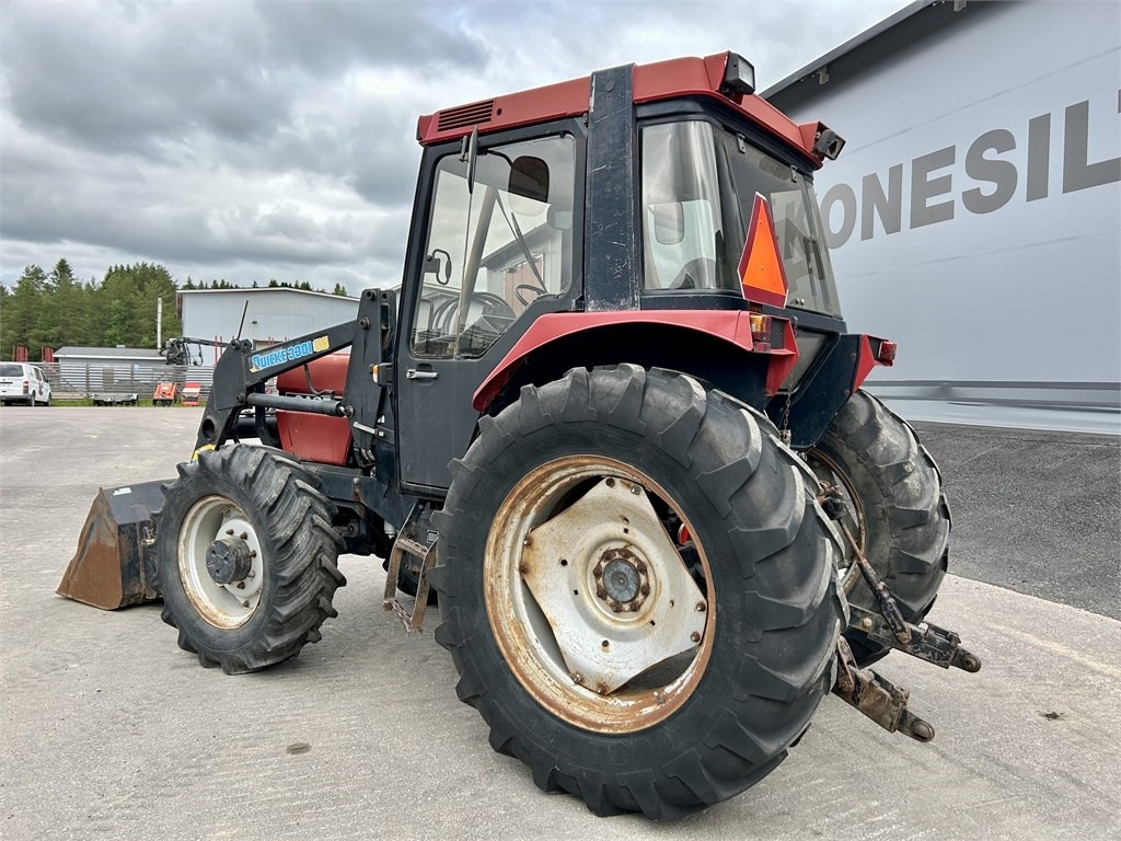 Case IH MYYTY!!SOLD!! 685XL ETUKUORMAAJALLA - Traktor: obrázek 5 Case IH MYYTY!!SOLD!! 685XL ETUKUORMAAJALLA - Traktor: obrázek 5