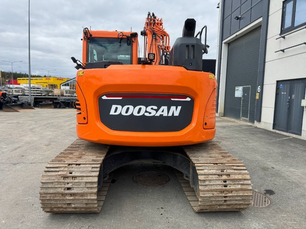 Develon DX 140 LCR-7, STAGE V - Pásové rýpadlo: obrázek 4 Develon DX 140 LCR-7, STAGE V - Pásové rýpadlo: obrázek 4