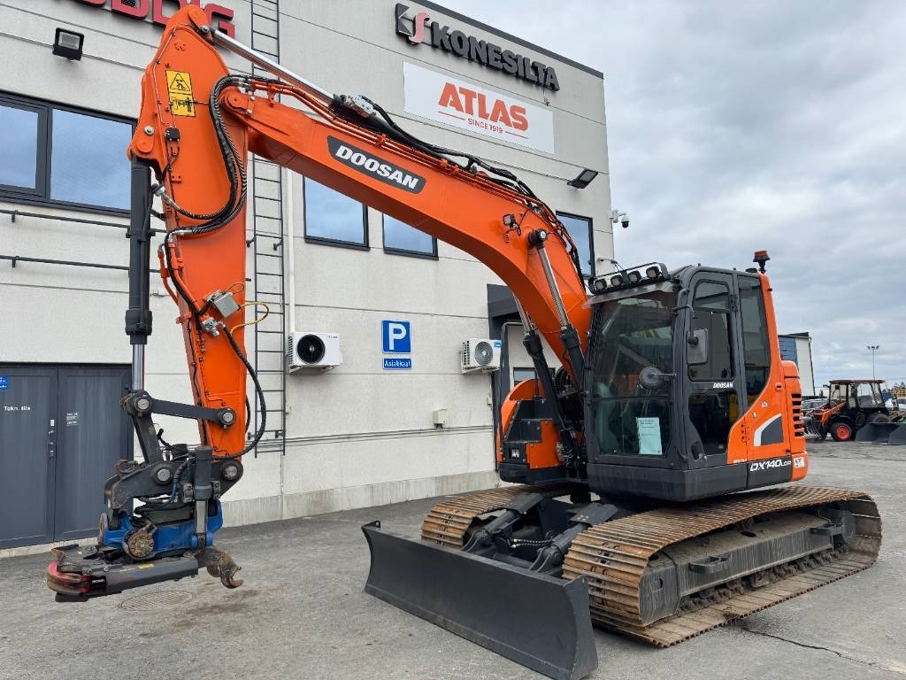 Doosan DX 140 LCR-5 Pyörittäjällä - Pásové rýpadlo: obrázek 2 Doosan DX 140 LCR-5 Pyörittäjällä - Pásové rýpadlo: obrázek 2