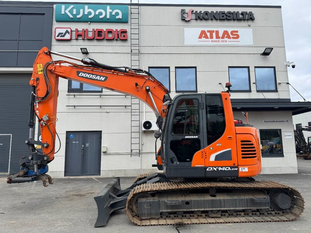 Doosan DX 140 LCR-5 Pyörittäjällä - Pásové rýpadlo: obrázek 1 Doosan DX 140 LCR-5 Pyörittäjällä - Pásové rýpadlo: obrázek 1