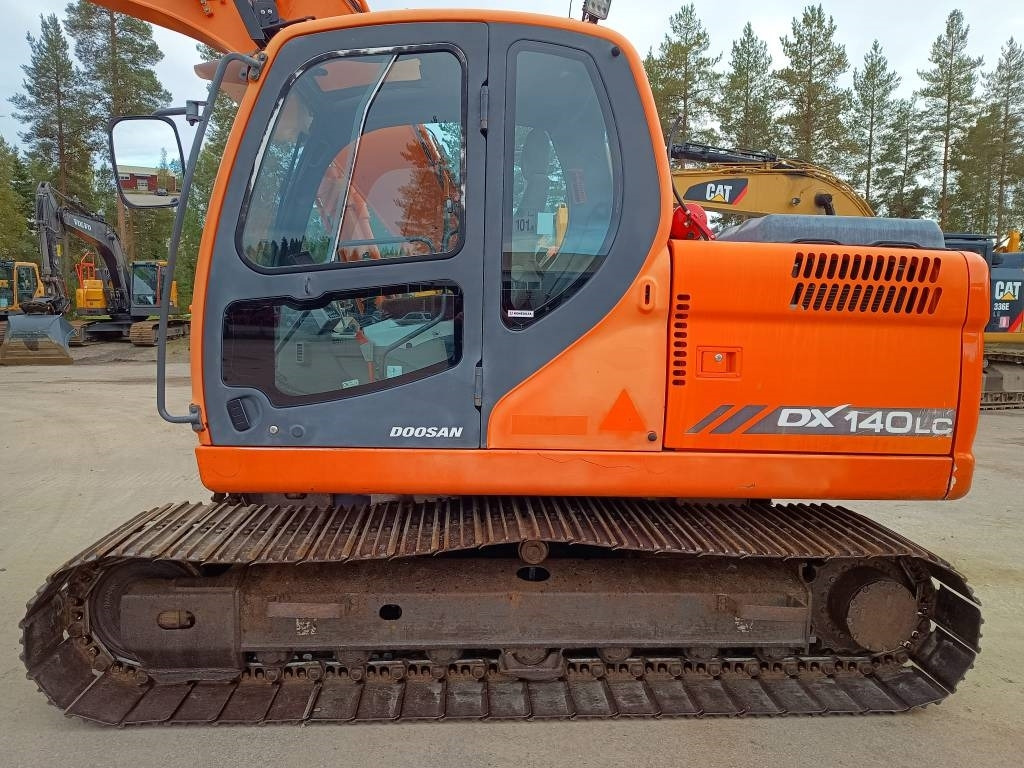 Doosan DX140LC KALLISTAJA+PYÖRITTÄJÄ - Pásové rýpadlo: obrázek 2 Doosan DX140LC KALLISTAJA+PYÖRITTÄJÄ - Pásové rýpadlo: obrázek 2