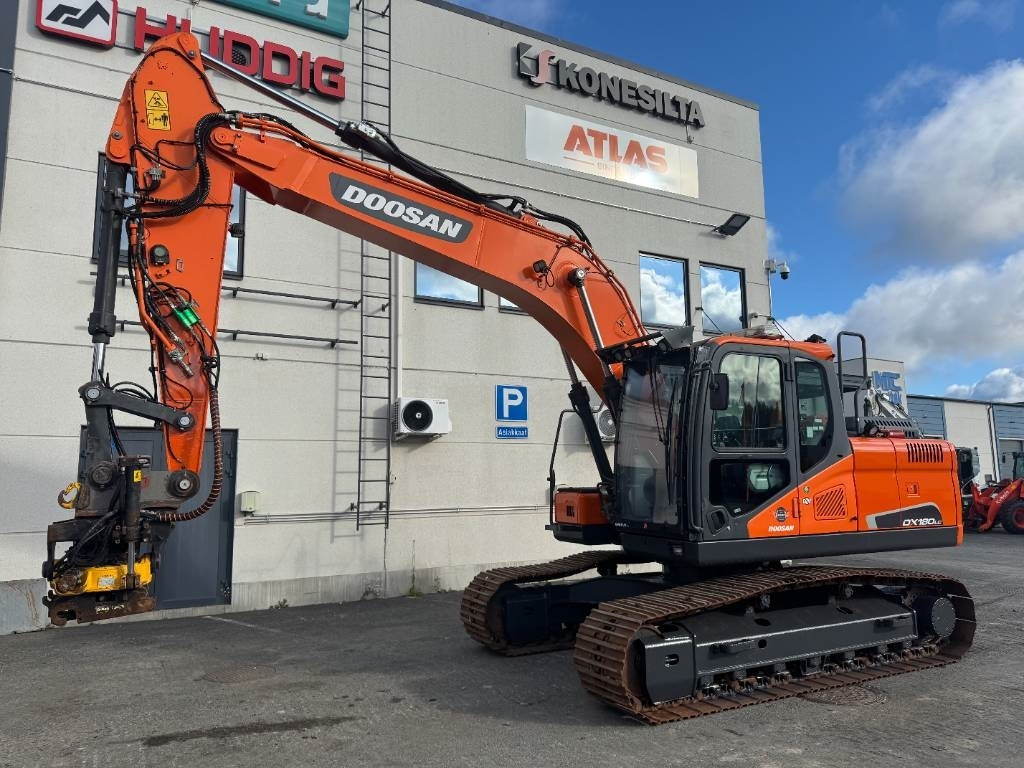 Doosan DX180LC-5 PYÖRITTÄJÄLLÄ - Pásové rýpadlo: obrázek 2 Doosan DX180LC-5 PYÖRITTÄJÄLLÄ - Pásové rýpadlo: obrázek 2