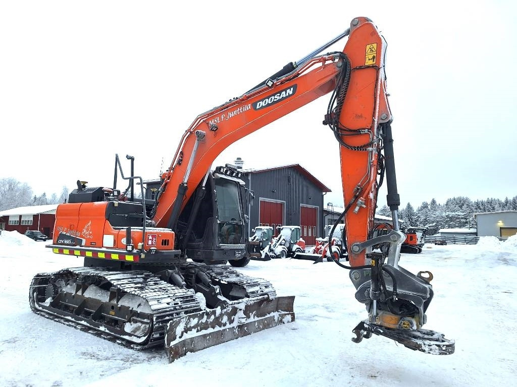 Doosan MYYTY! SOLD! DX160LCH-5 METSÄMALLI - Pásové rýpadlo: obrázek 5 Doosan MYYTY! SOLD! DX160LCH-5 METSÄMALLI - Pásové rýpadlo: obrázek 5