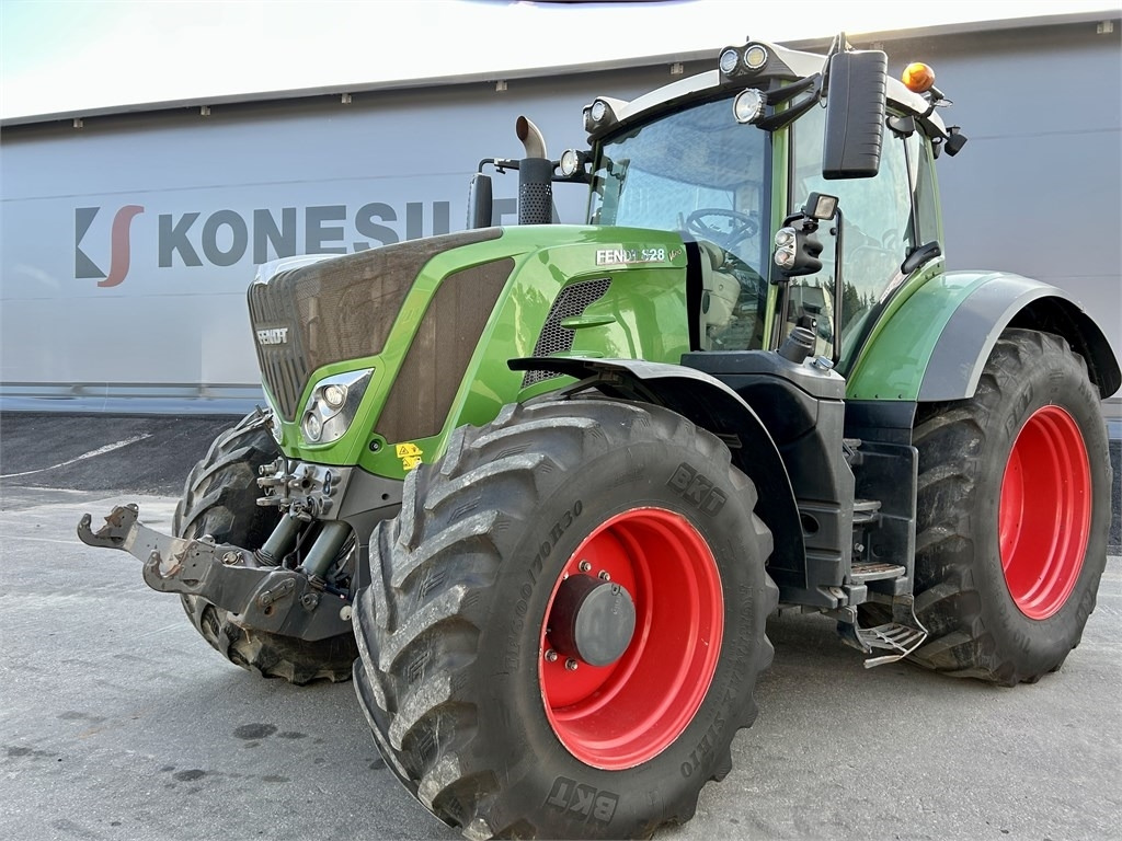 Fendt 828 S4 Profi Plus - Traktor: obrázek 2 Fendt 828 S4 Profi Plus - Traktor: obrázek 2