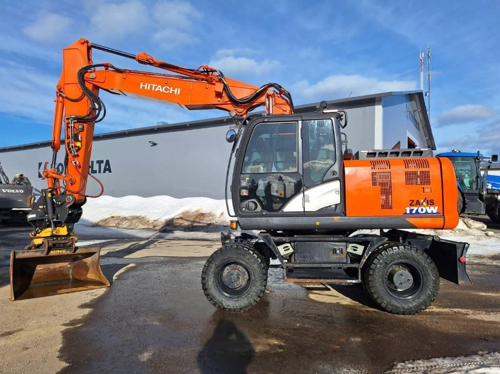 Hitachi MYYTY! SOLD! ZX170W-6 HUIPPUVARUSTEET - Kolesové rýpadlo: obrázek 1 Hitachi MYYTY! SOLD! ZX170W-6 HUIPPUVARUSTEET - Kolesové rýpadlo: obrázek 1