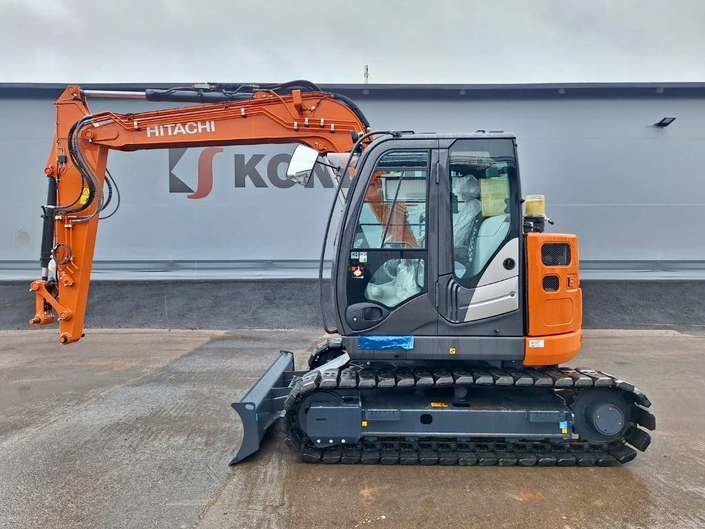 Hitachi MYYTY!!SOLD!! ZX85US-6 UUSI, KÄYTTÄMÄTÖN - Mini rýpadlo: obrázek 1 Hitachi MYYTY!!SOLD!! ZX85US-6 UUSI, KÄYTTÄMÄTÖN - Mini rýpadlo: obrázek 1