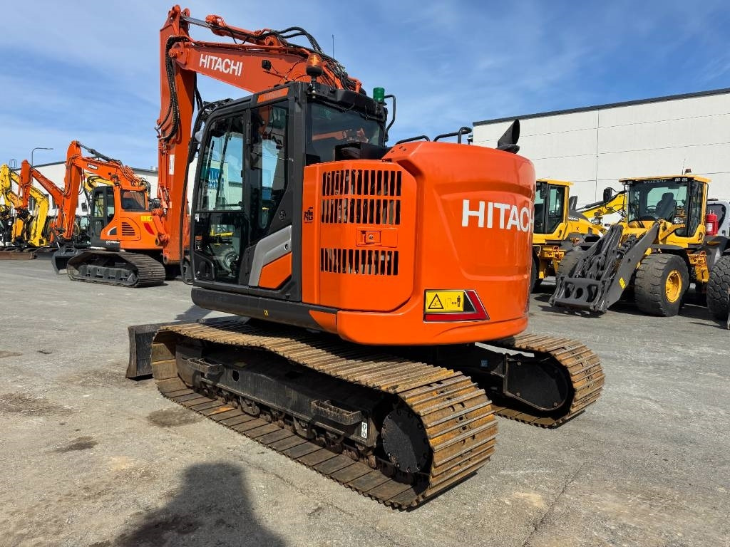 Hitachi ZX 135 USBL-7 Puskulevy - Pásové rýpadlo: obrázek 3 Hitachi ZX 135 USBL-7 Puskulevy - Pásové rýpadlo: obrázek 3