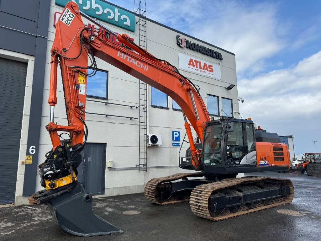 Hitachi ZX 300 LC-6 ENGCON EC233 S80/S80 - Pásové rýpadlo: obrázek 2 Hitachi ZX 300 LC-6 ENGCON EC233 S80/S80 - Pásové rýpadlo: obrázek 2