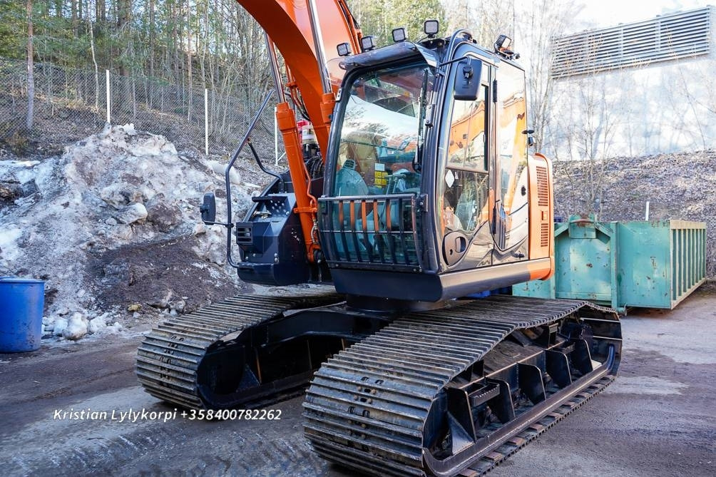 Pásové rýpadlo Hitachi ZX135US-6 METSÄALUSTALLA: obrázek 38