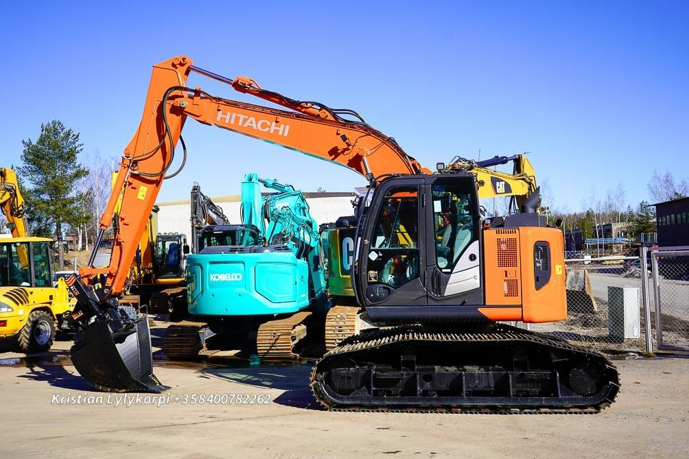 Hitachi ZX135US-6 METSÄALUSTALLA - Pásové rýpadlo: obrázek 1 Hitachi ZX135US-6 METSÄALUSTALLA - Pásové rýpadlo: obrázek 1