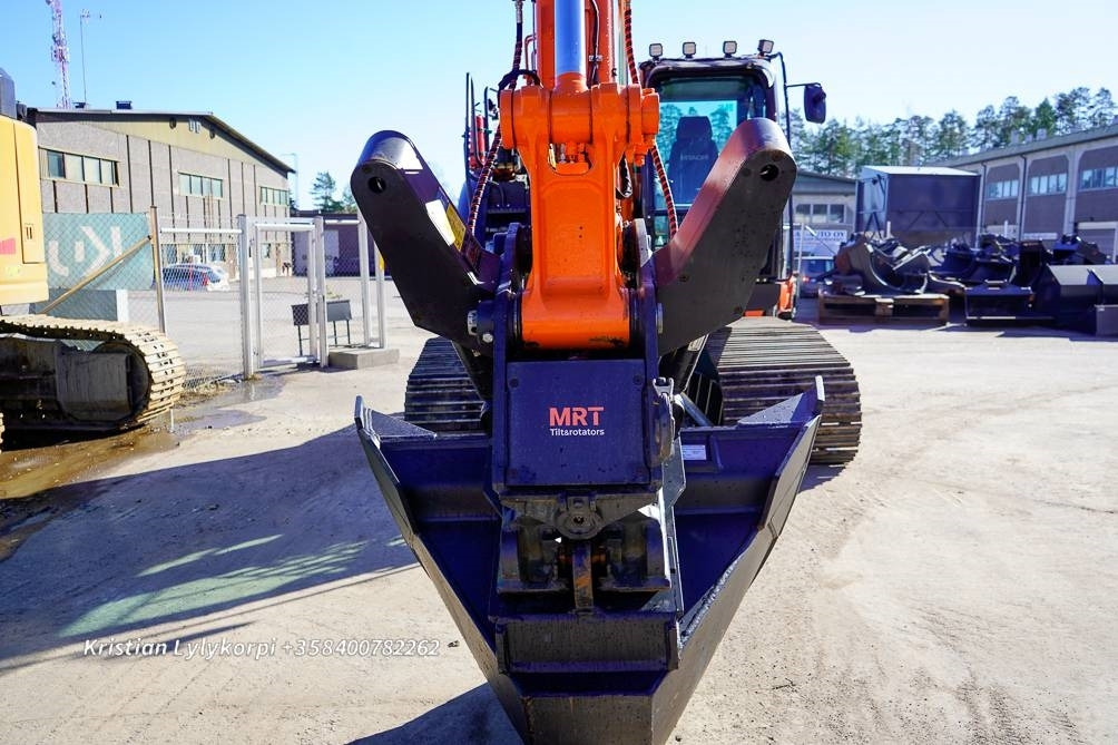 Pásové rýpadlo Hitachi ZX135US-6 METSÄALUSTALLA: obrázek 11