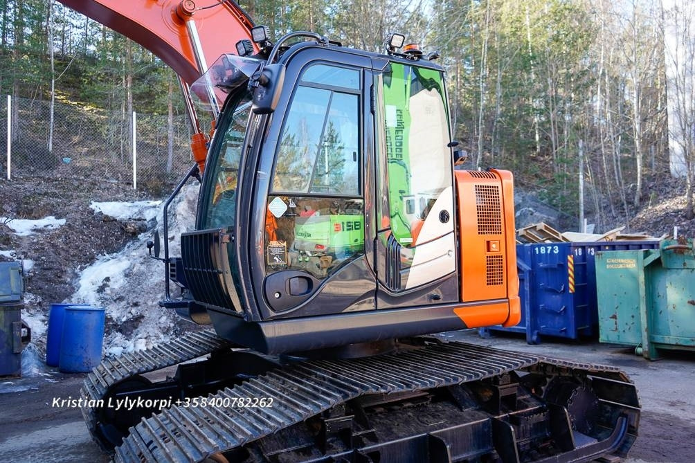 Pásové rýpadlo Hitachi ZX135US-6 METSÄALUSTALLA: obrázek 39