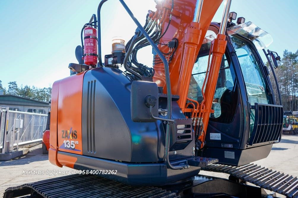 Pásové rýpadlo Hitachi ZX135US-6 METSÄALUSTALLA: obrázek 8