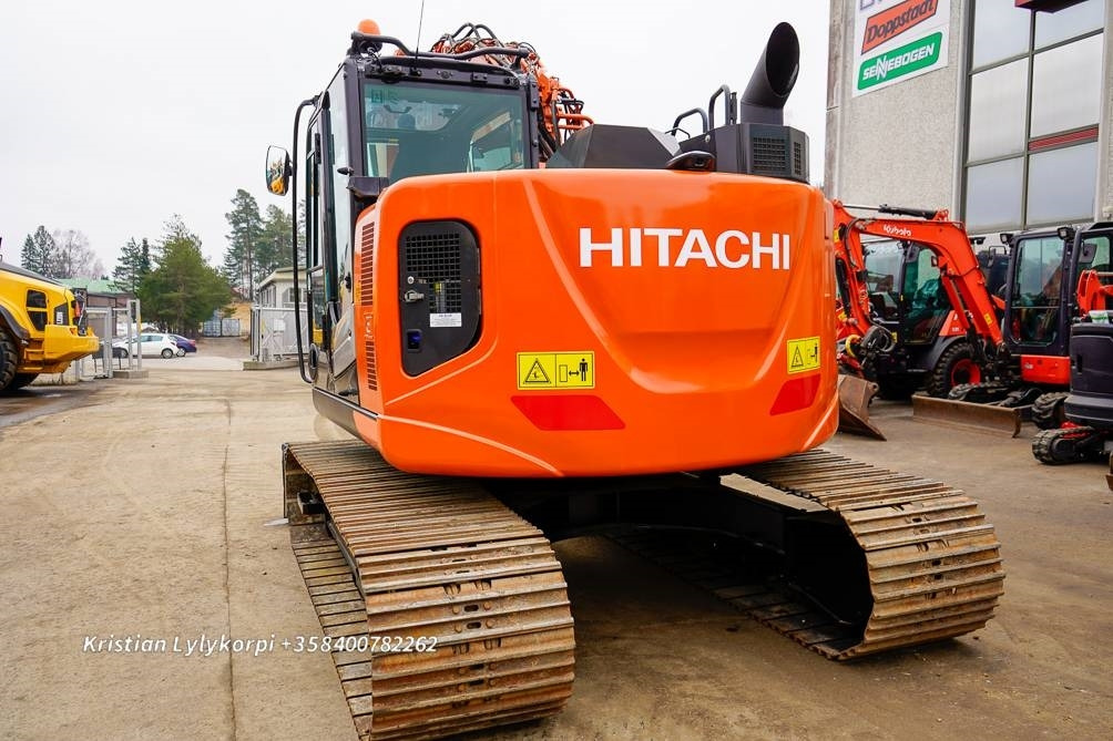 Hitachi ZX135USBL-6 PUSKULEVYLLÄ - Pásové rýpadlo: obrázek 3 Hitachi ZX135USBL-6 PUSKULEVYLLÄ - Pásové rýpadlo: obrázek 3