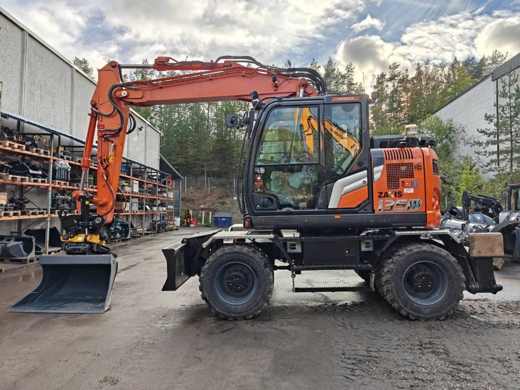 Hitachi ZX135W-7 VARUSTELTU - Kolesové rýpadlo: obrázek 1 Hitachi ZX135W-7 VARUSTELTU - Kolesové rýpadlo: obrázek 1