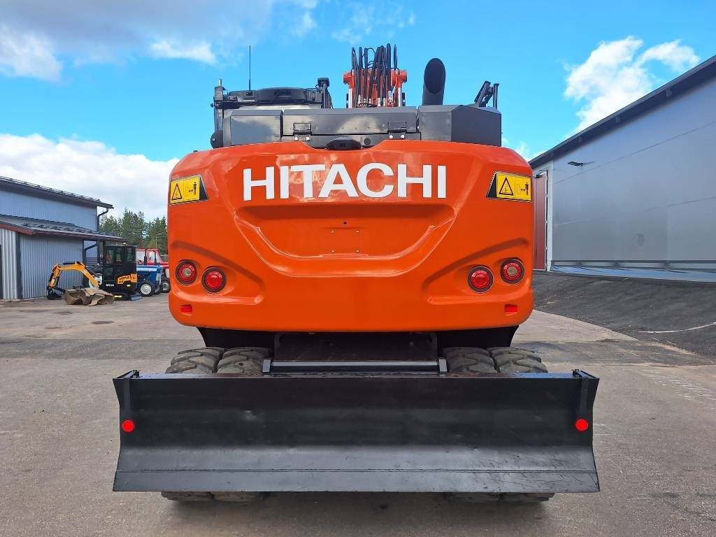 Hitachi ZX155W-7 -STAGE 5- VÄHÄN AJETTU - Kolesové rýpadlo: obrázek 3 Hitachi ZX155W-7 -STAGE 5- VÄHÄN AJETTU - Kolesové rýpadlo: obrázek 3